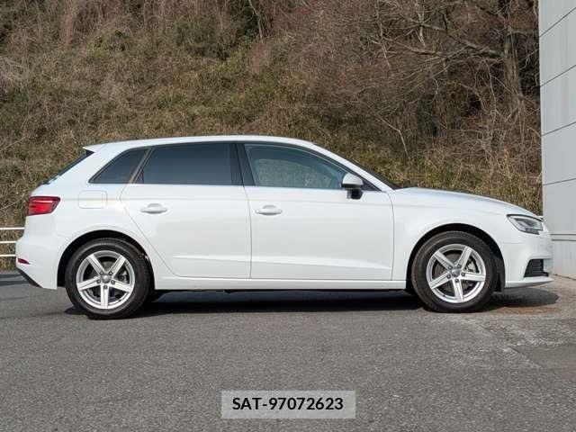 Audi A3 2020-06 6675018-3