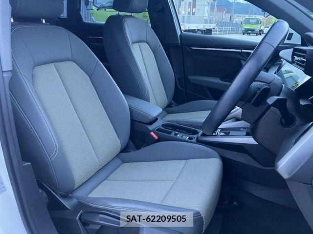Audi A3 2023-07 6675015-10