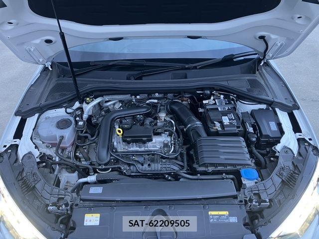 Audi A3 2023-07 6675015-12