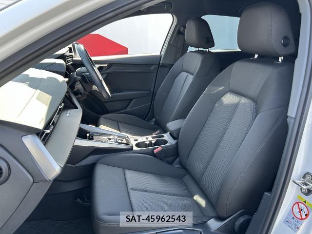 Audi A3 2022-01 6715647-13