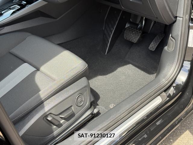 Audi A3 2025-09 6813765-19