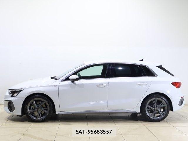 Audi A3 2023-02 6902187-2