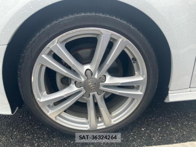 Audi A3 2015-06 6902207-10