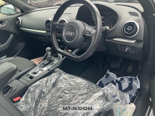 Audi A3 2015-06 6902207-11