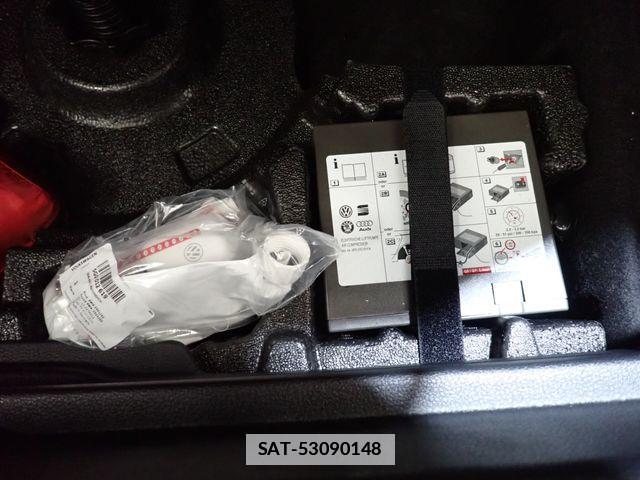 Audi A3 2015-06 6902186-22