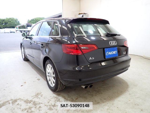 Audi A3 2015-06 6902186-2