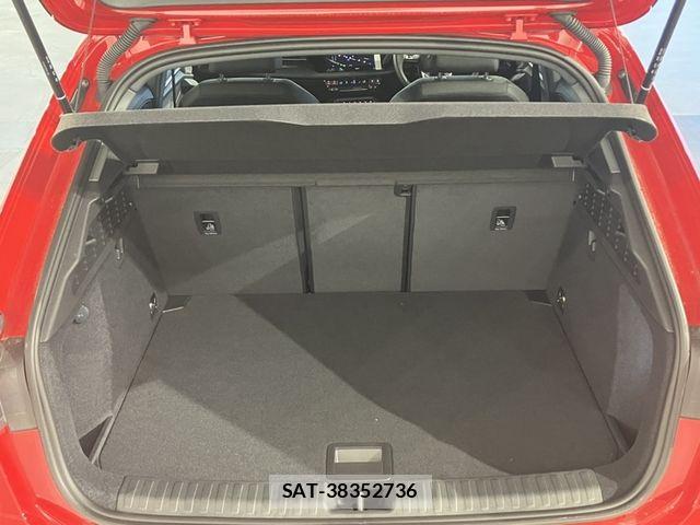 Audi A3 2025-10 6902198-12