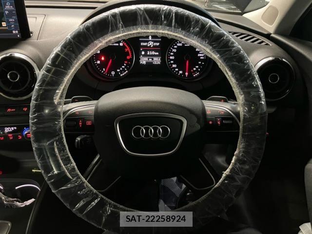 Audi A3 2015-05 6989151-12