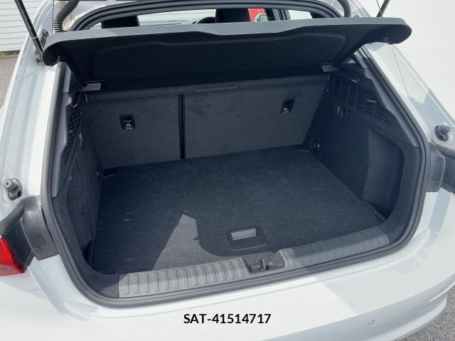 Audi A3 2023-06 7213672-15