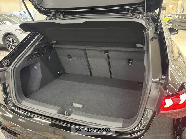 Audi A3 2025-08 7213671-5