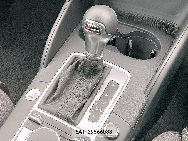 Audi A3 2019-05 7214975-11