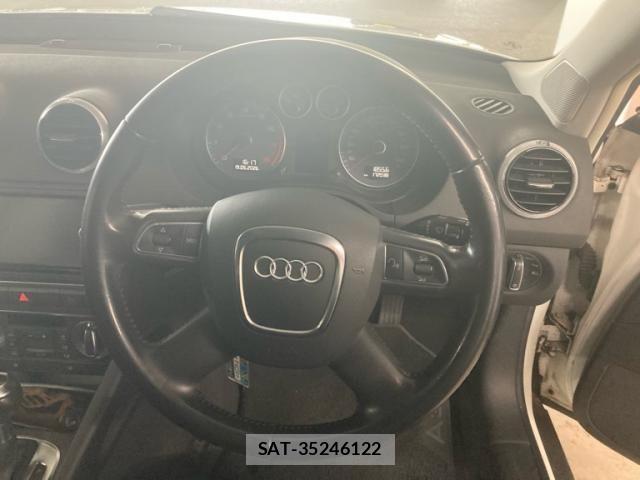 Audi A3 2013-02 7356857-11