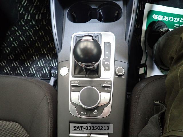 Audi A3 2018-06 7356853-15