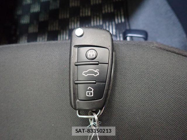 Audi A3 2018-06 7356853-26