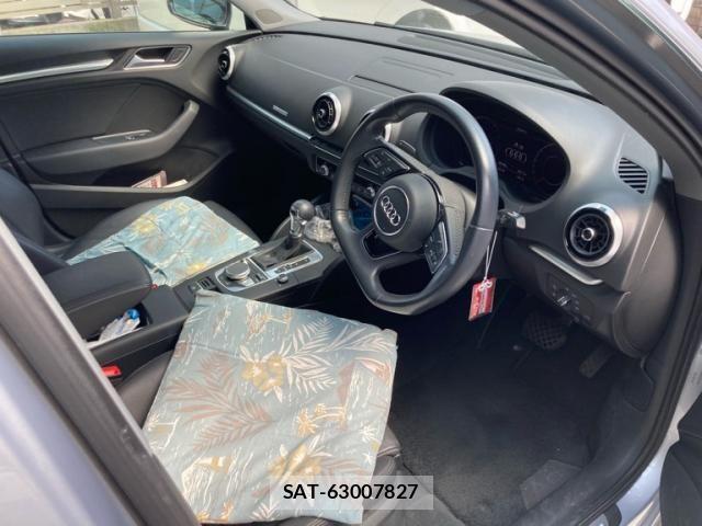 Audi A3 2017-07 7356855-12