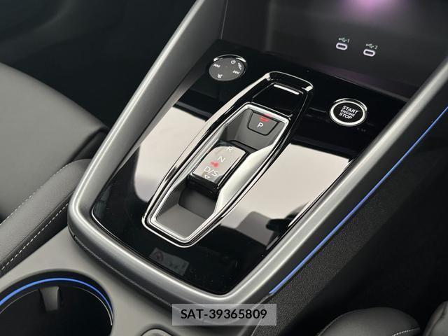 Audi A3 2025-10 7452970-12