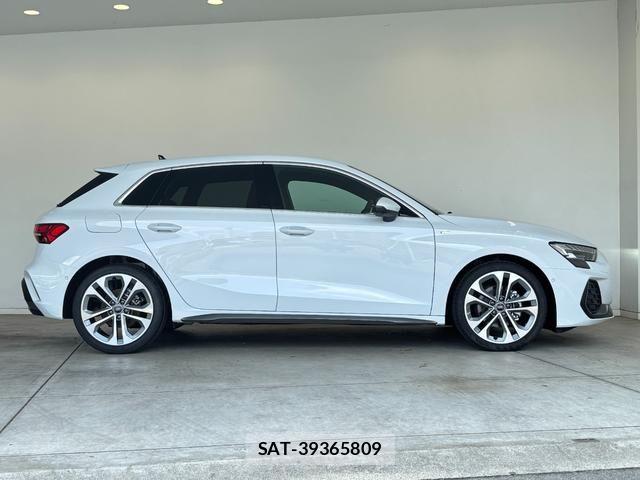Audi A3 2025-10 7452970-17