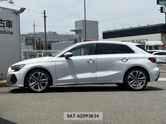 Audi A3 2025-10 7452968-17
