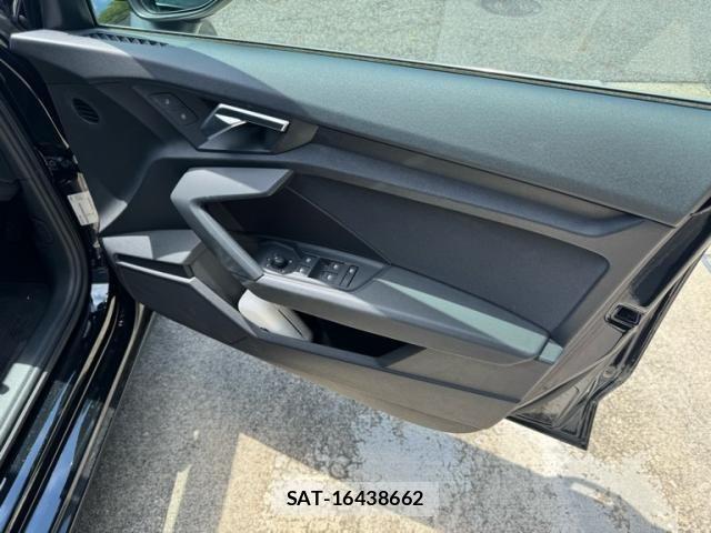Audi A3 2022-02 7499583-10
