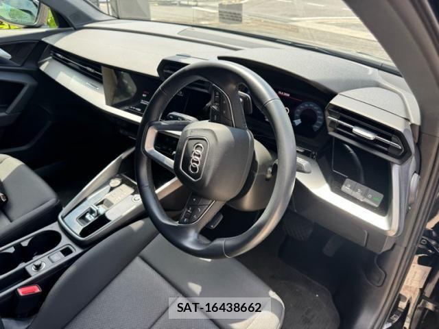 Audi A3 2022-02 7499583-11