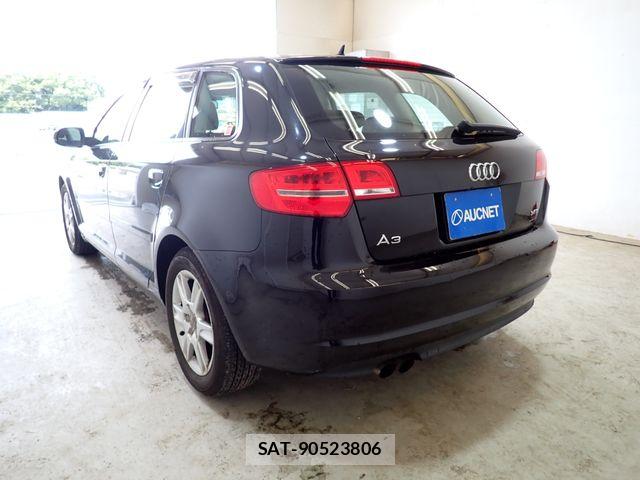 Audi A3 2011-10 7499577-2