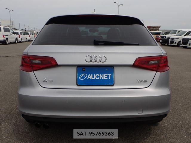 Audi A3 2015-09 7499575-9