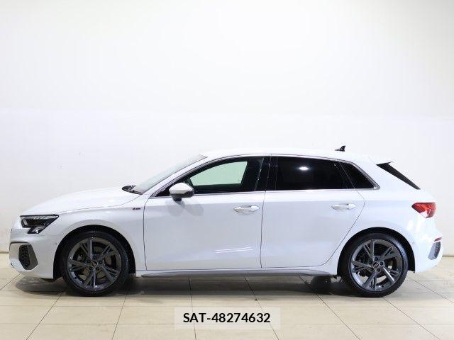 Audi A3 2023-07 7561842-2