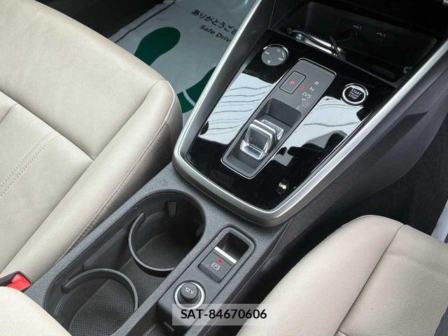 Audi A3 2021-07 7615043-11