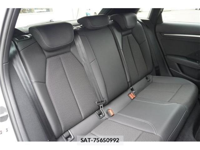 Audi A3 2023-01 7615042-5