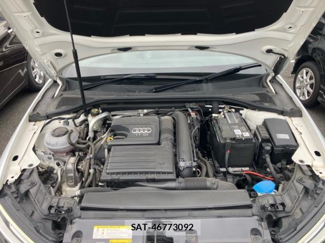 Audi A3 2019-09 7615044-11