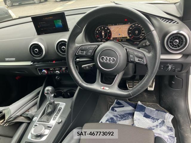 Audi A3 2019-09 7615044-17