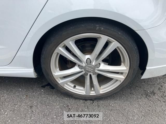 Audi A3 2019-09 7615044-6