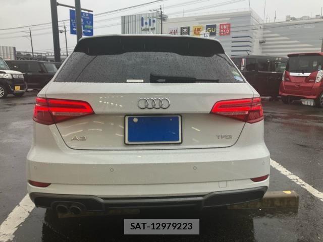 Audi A3 2017-09 7615046-3