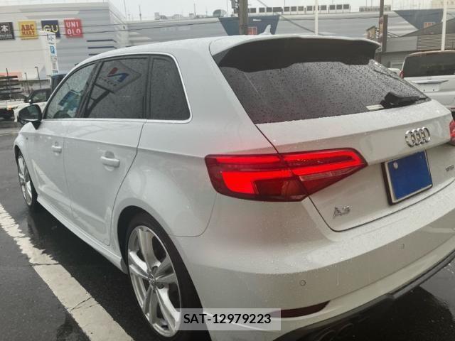 Audi A3 2017-09 7615046-4