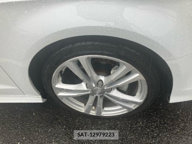 Audi A3 2017-09 7615046-6