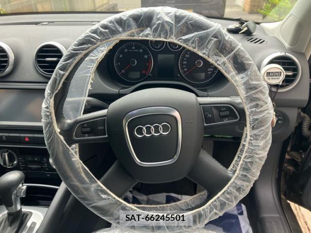 Audi A3 2010-06 7615048-14