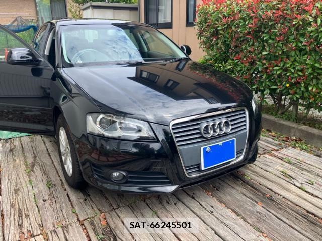 Audi A3 2010-06 7615048-1