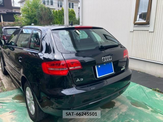 Audi A3 2010-06 7615048-5