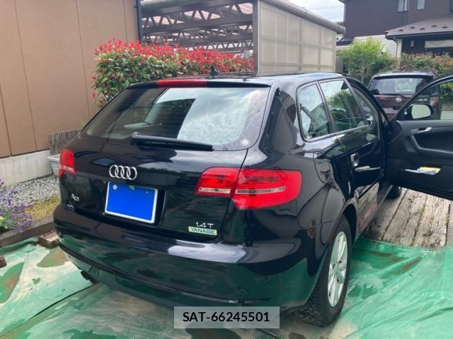 Audi A3 2010-06 7615048-6