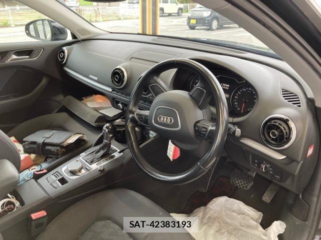 Audi A3 2016-09 7720896-13