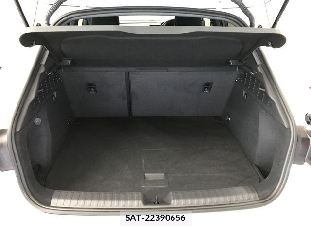 Audi A3 2023-07 7782669-10