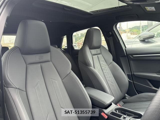 Audi A3 2024-08 7875328-3