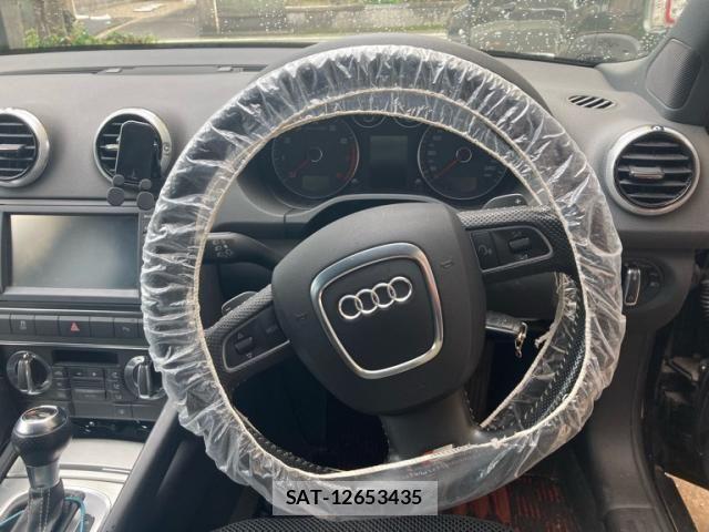 Audi A3 2010-08 7875334-13