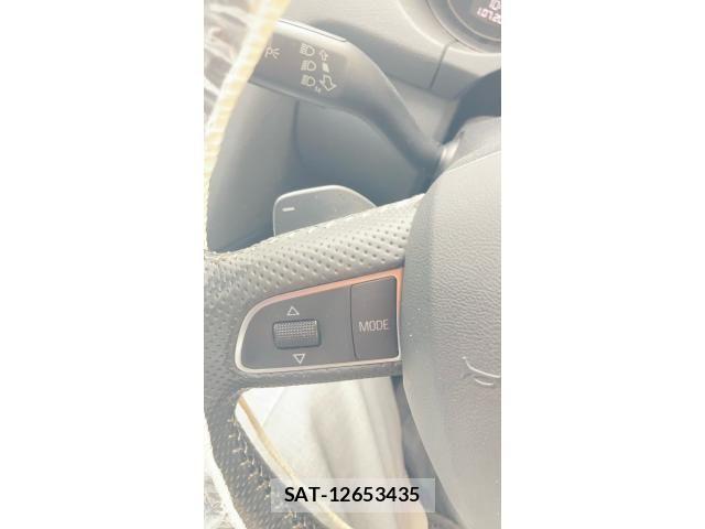 Audi A3 2010-08 7875334-16