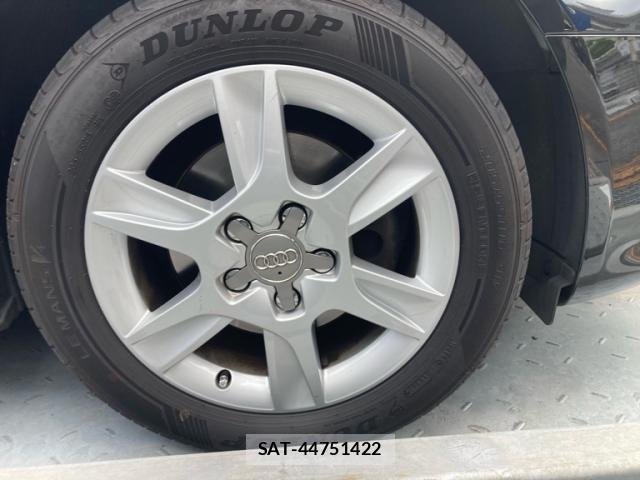 Audi A3 2011-07 8034455-9