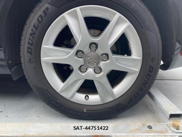 Audi A3 2011-07 8034455-7