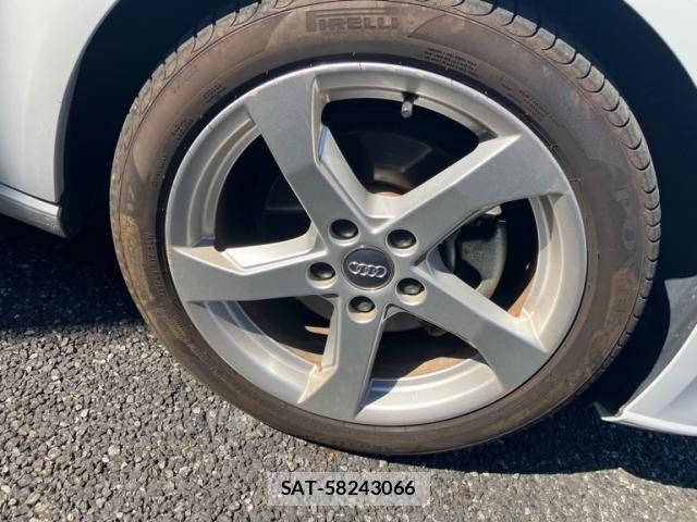 Audi A3 2018-07 8034453-9