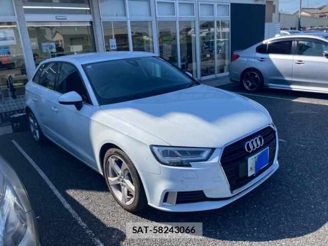 Audi A3 2018-07 8034453-1