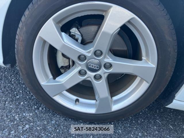 Audi A3 2018-07 8034453-6