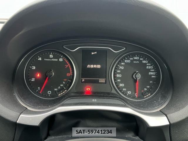 Audi A3 2014-03 8072876-11